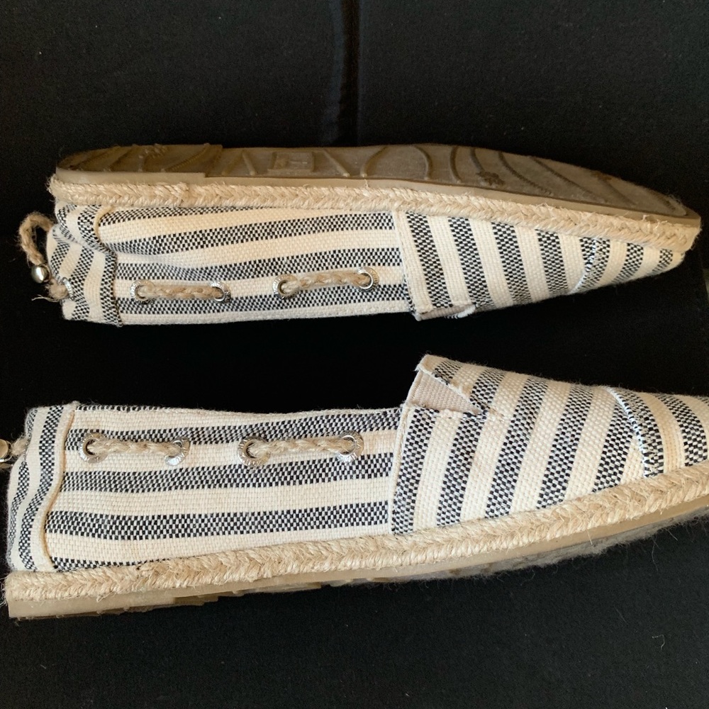 Nautica slip on loafers